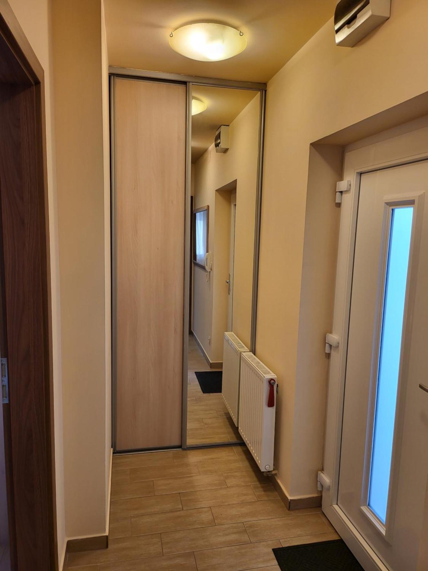Triangol Apartman: Fuerdo, Belvaros, Egyetem Gyor Exterior photo